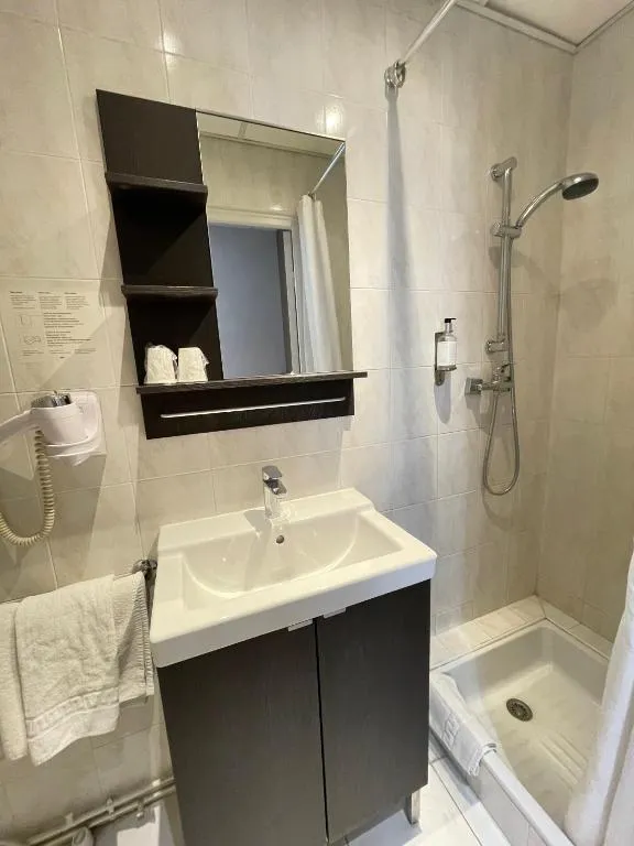 Chambre double — Hôtel de la Comédie, centre de Montpellier (3)