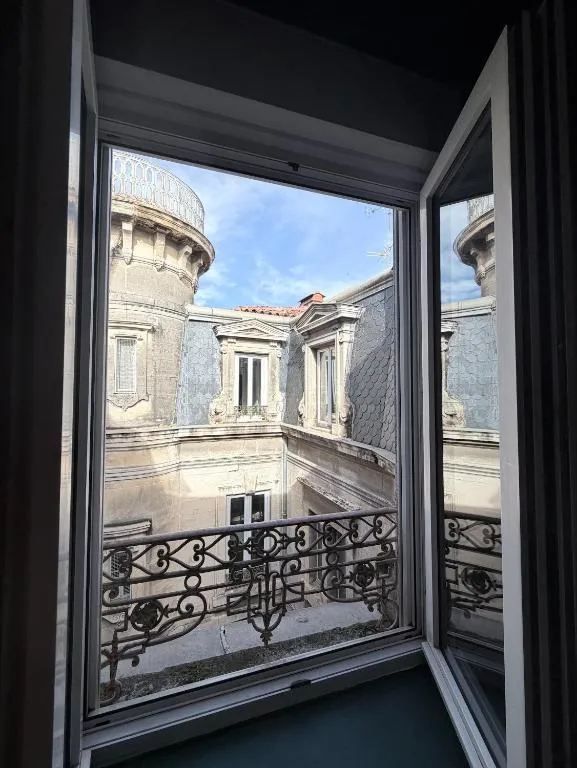 Chambre simple — Hôtel de la Comédie, centre de Montpellier (8)