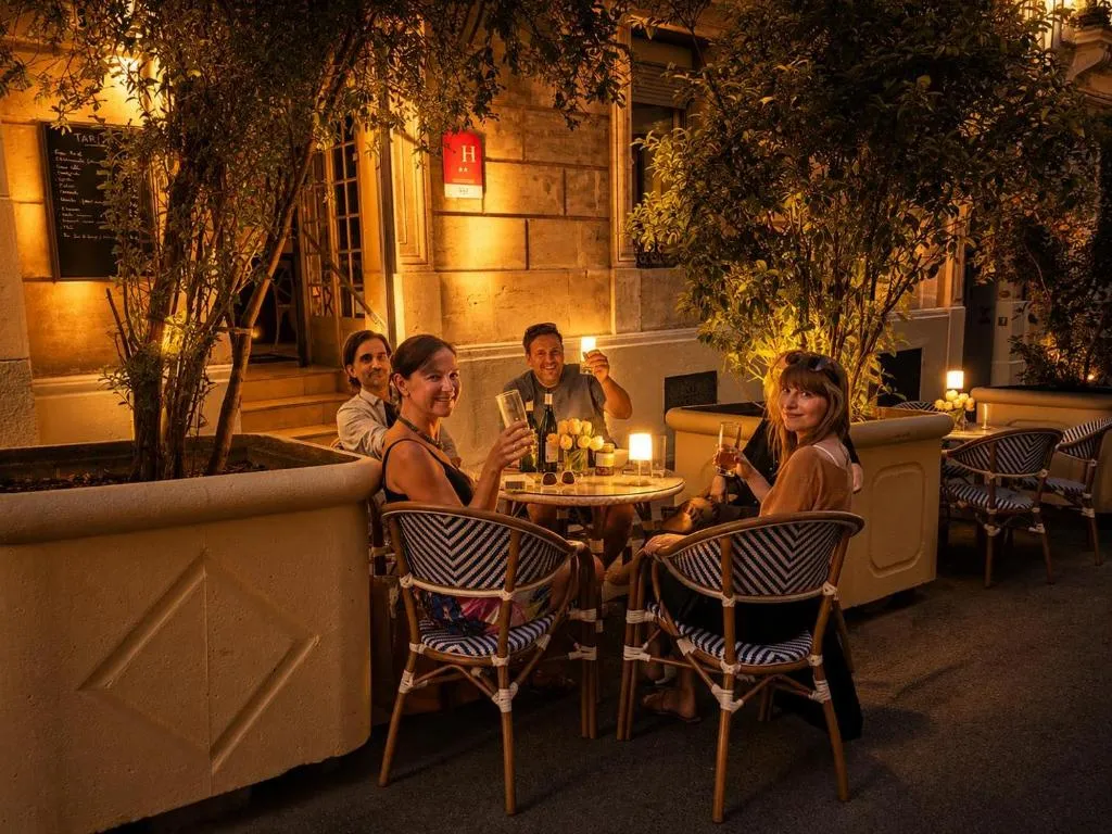 Citronnade maison servie en terrasse en plein centre de Montpellier